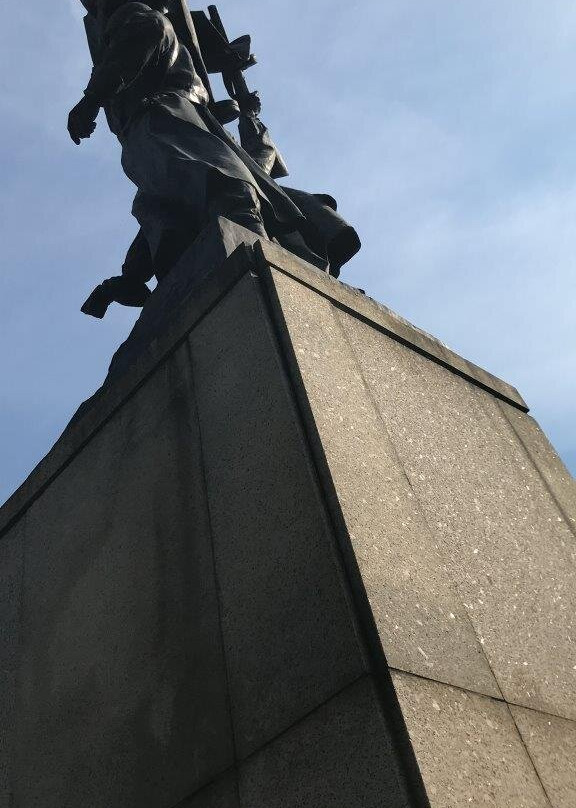 Pamätník Osloboditeľov-Trnava必去景点