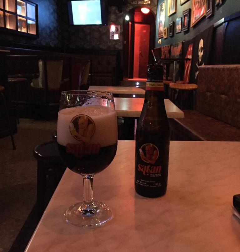 Cerveceria Pub Metro景点图片
