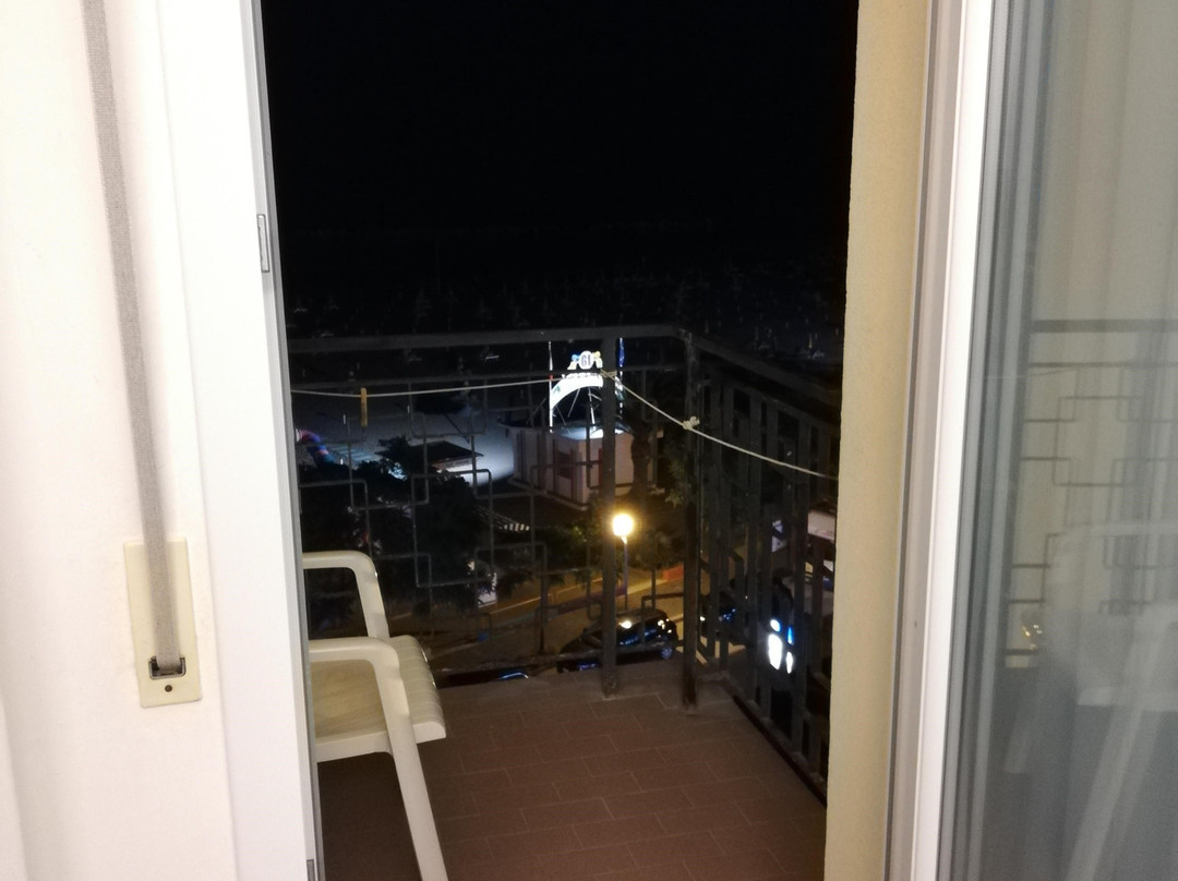 蒙特马特雷酒店主图