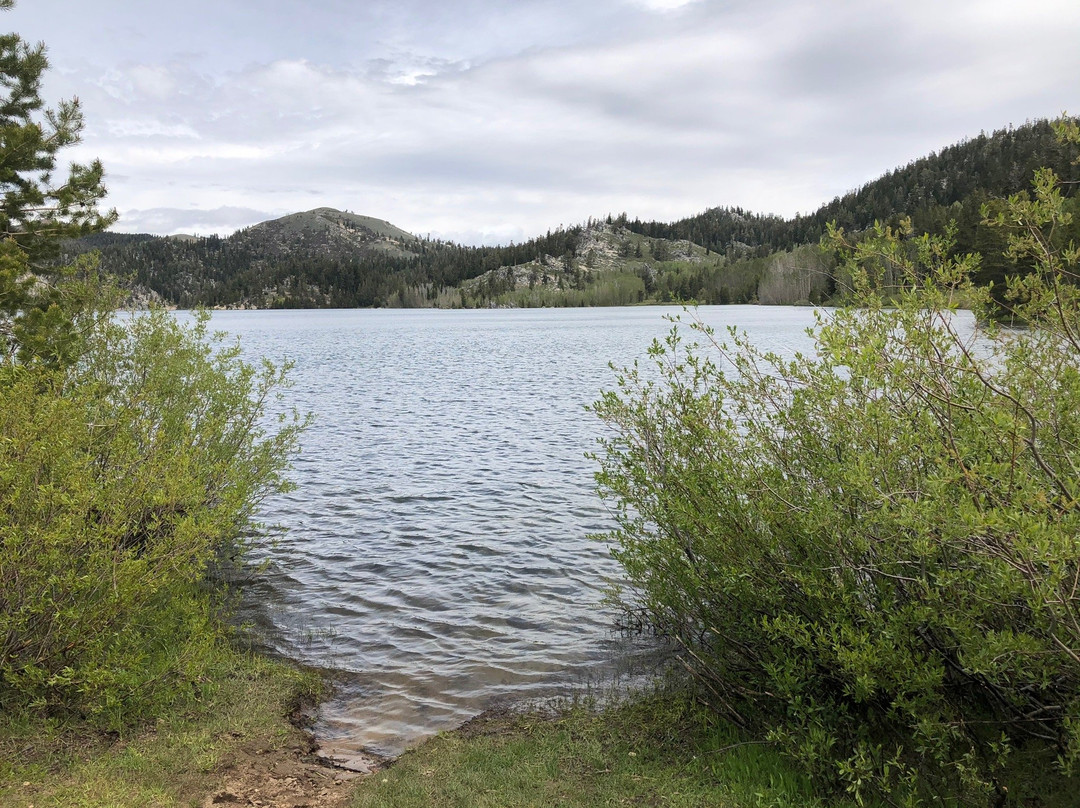 Flume Trail-太浩湖必去景点
