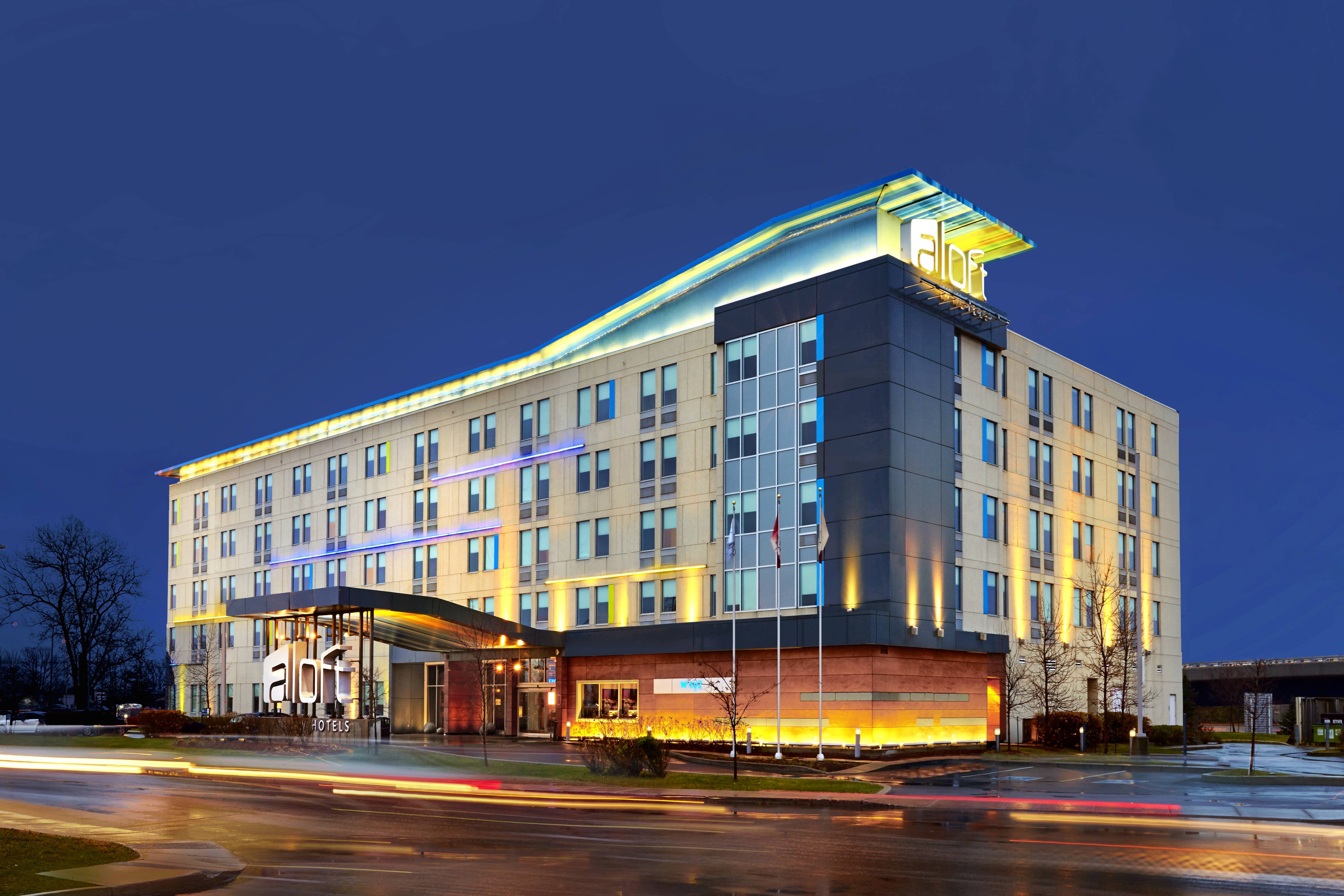 Aloft Montreal Airport-官方