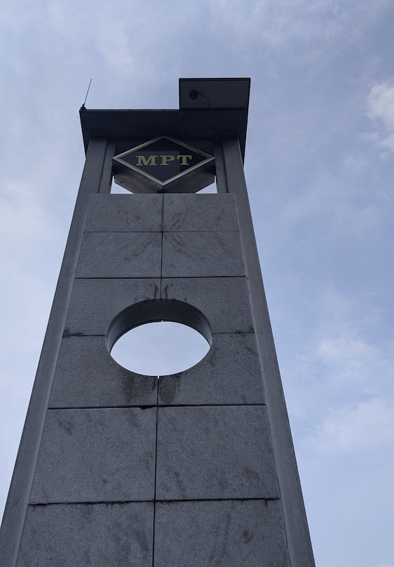 Taiping Lake Garden Clock Tower景点图片