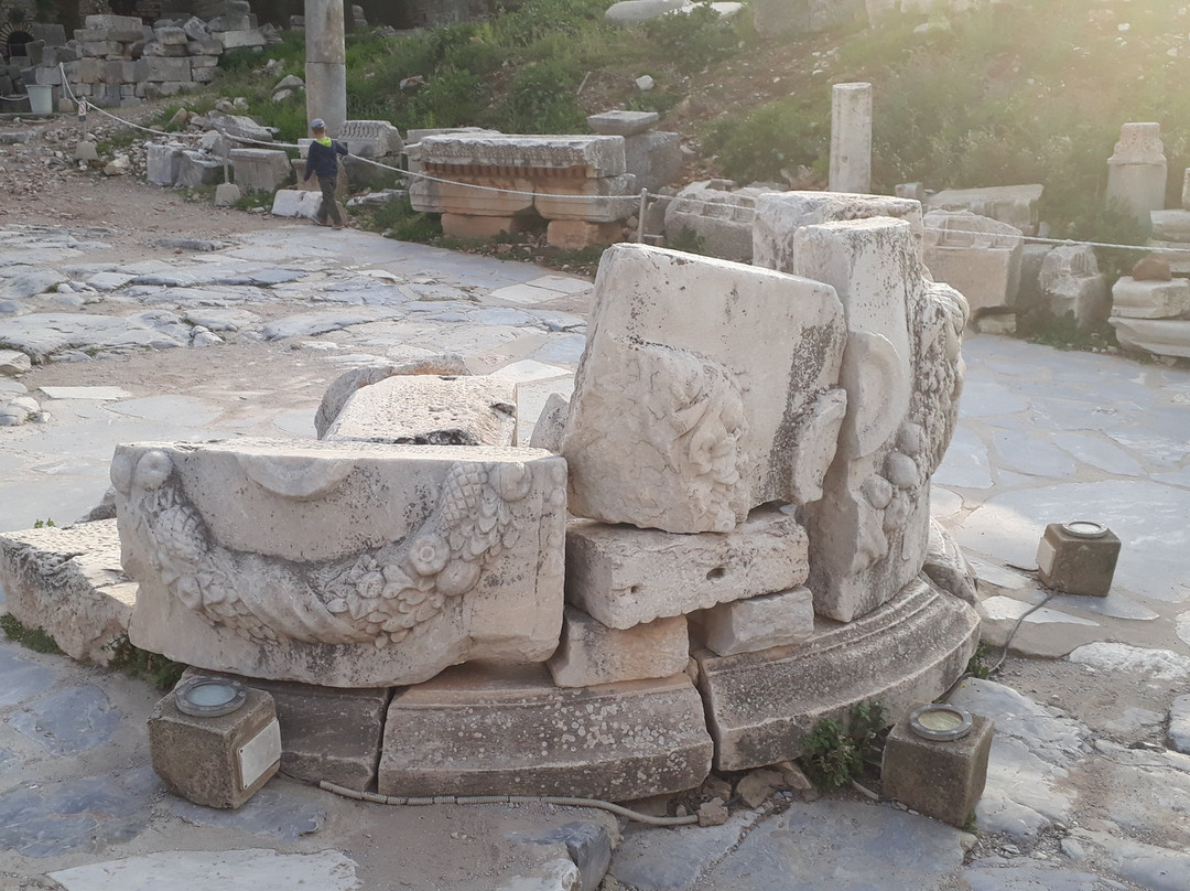 Fountain of Pollio景点图片