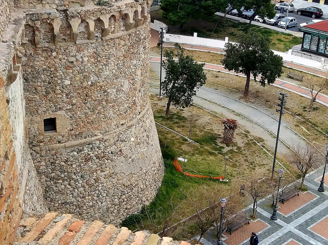 Castello Aragonese景点图片