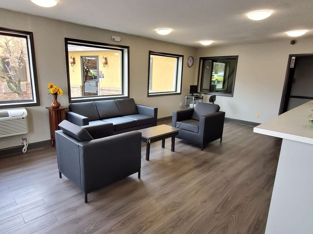 Super 8 by Wyndham Paris主图