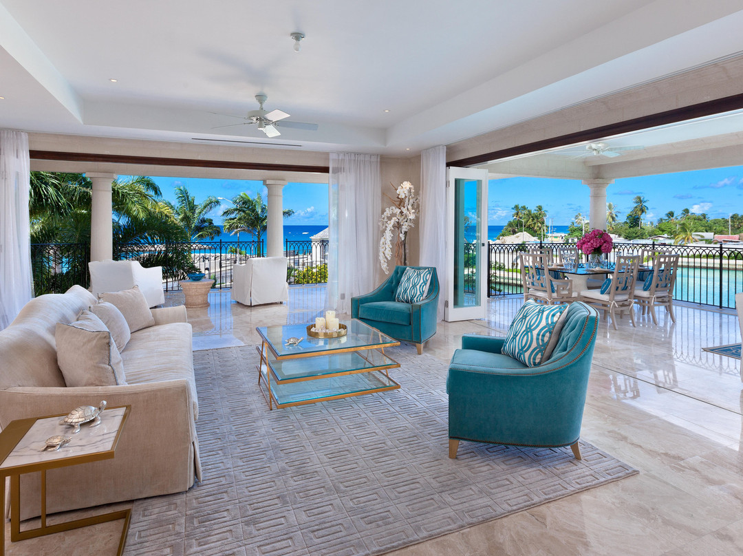 Port Ferdinand Marina and Luxury Residences主图