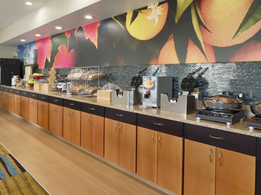 曼切斯特哈特佛德费尔菲尔斯客栈&套房酒店主图