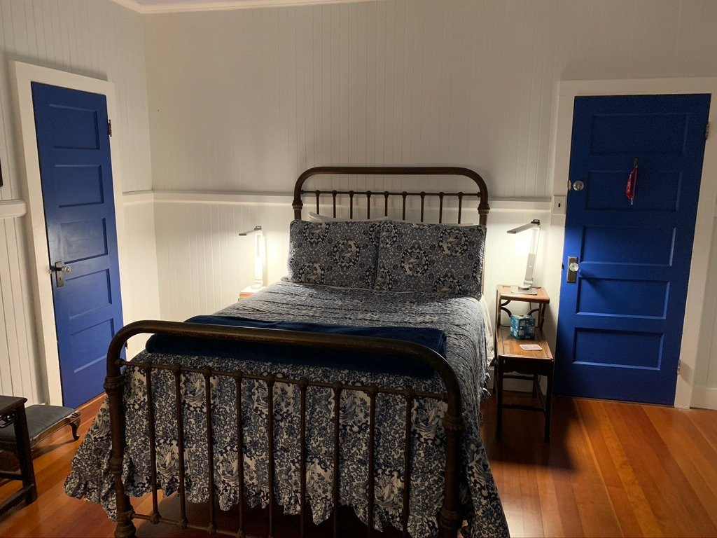 威庇欧路边客栈主图