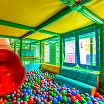 Intooit Kids Play Club-巴努斯港必去景点
