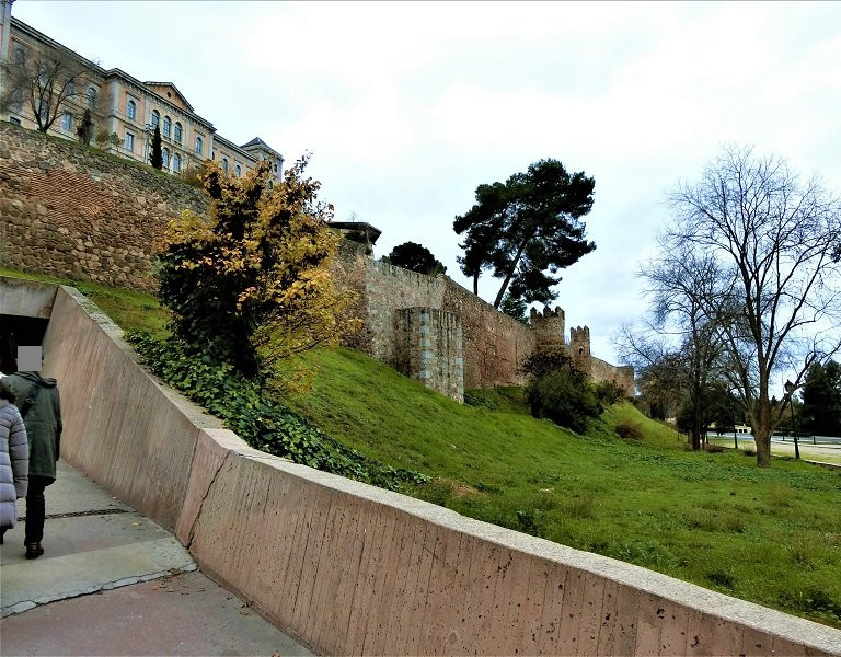 Escaleras Mecanicas de la Granja景点图片