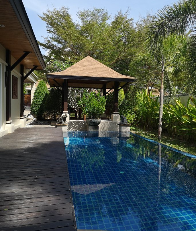 泰式时尚别墅主图