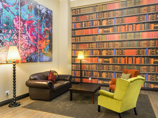 Emalahleni酒店住宿-普罗蒂高费尔德饭店