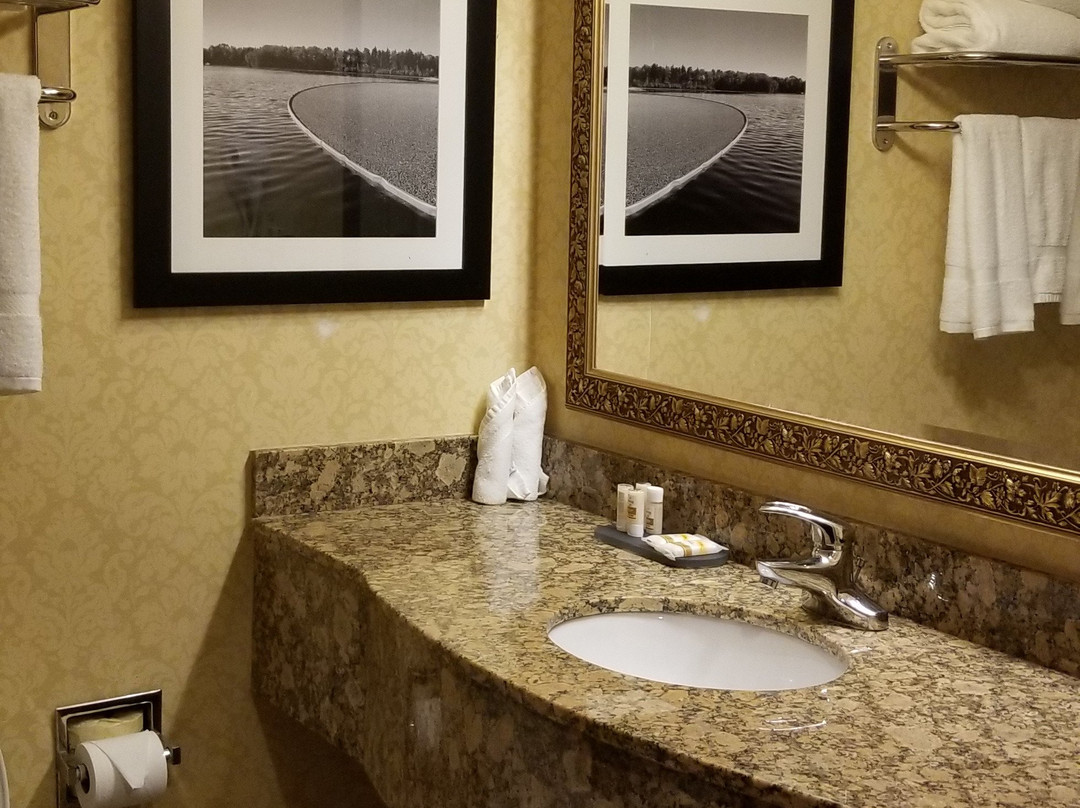 La Quinta Inn & Suites by Wyndham Mt. Laurel - Philadelphia主图
