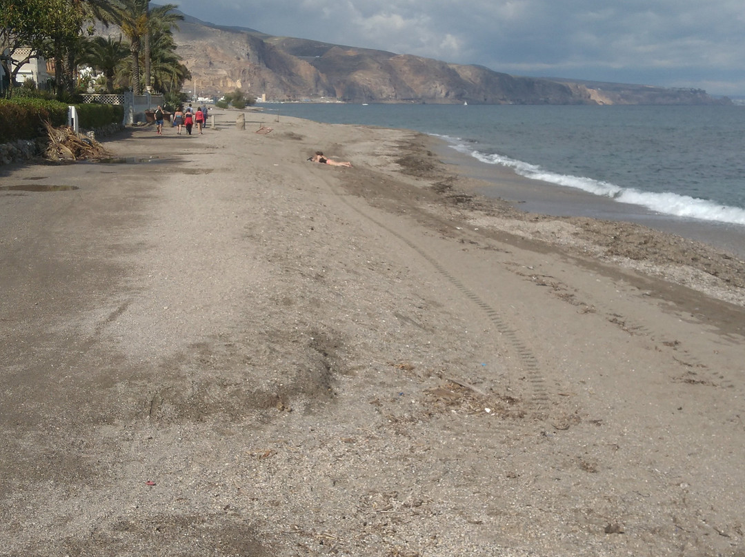 Playa La Ventilla景点图片