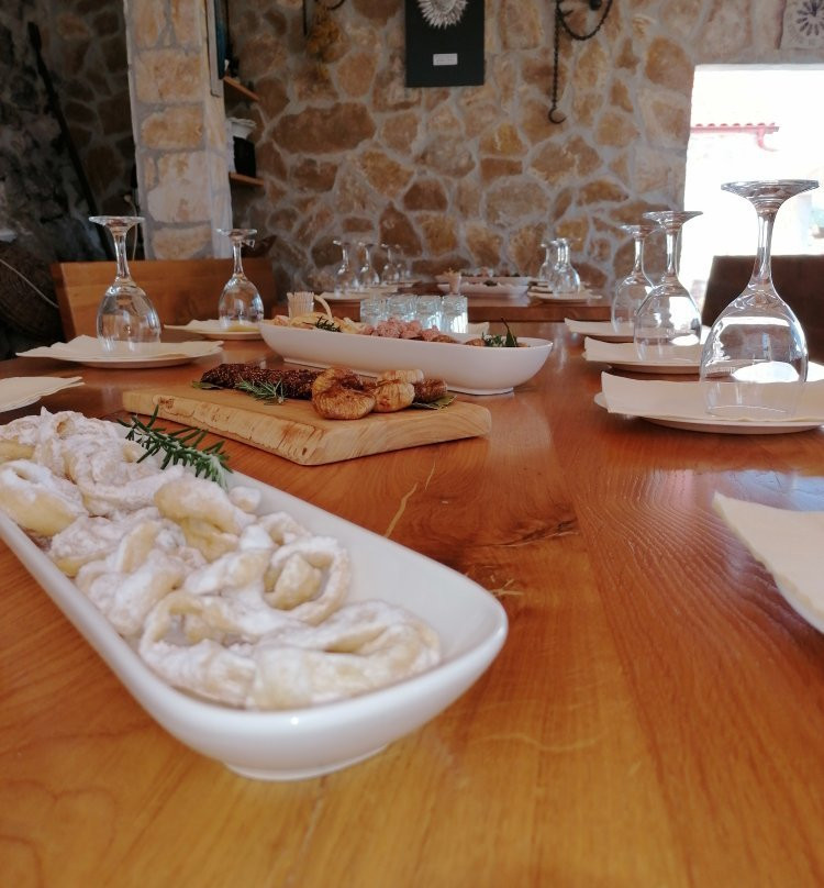 Natura Dalmatia - liquors and olive oil tasting景点图片