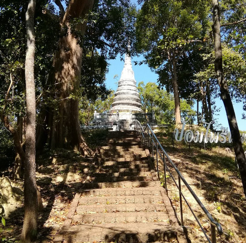 Cave Temple景点图片
