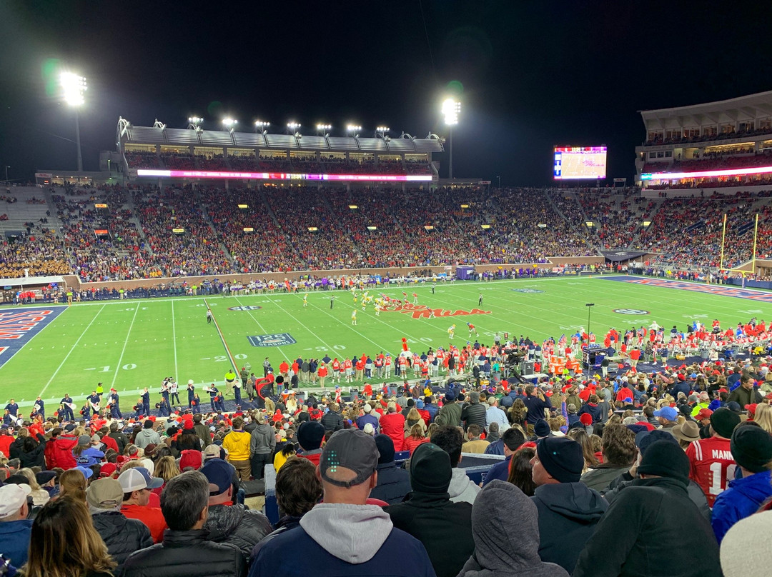 Vaught-Hemingway Stadium景点图片