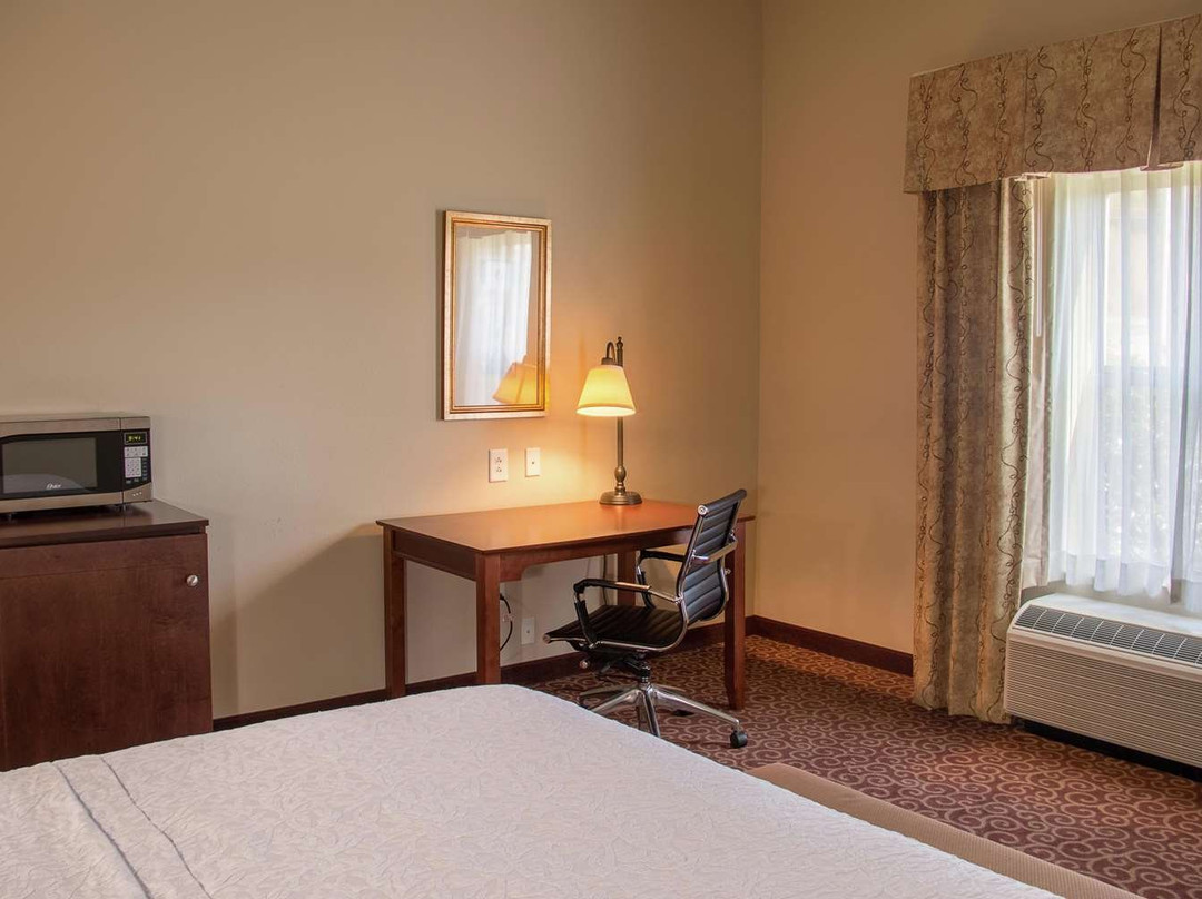 墨菲汉普顿酒店主图