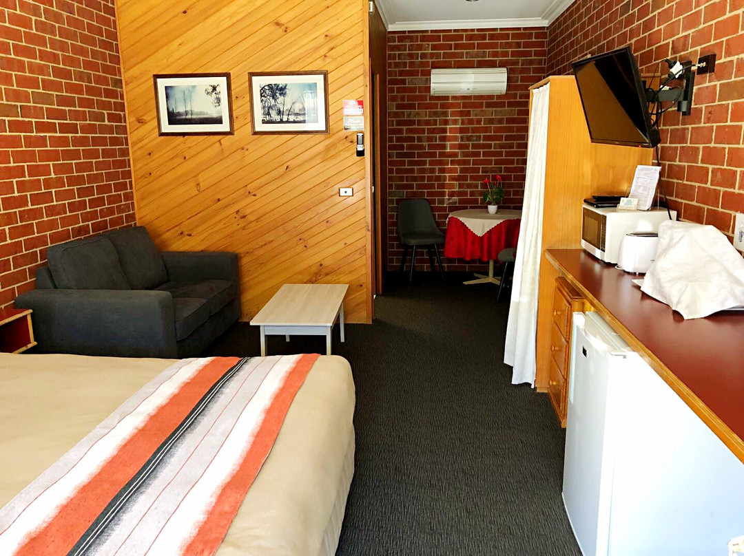 Elms Motor Inn The主图