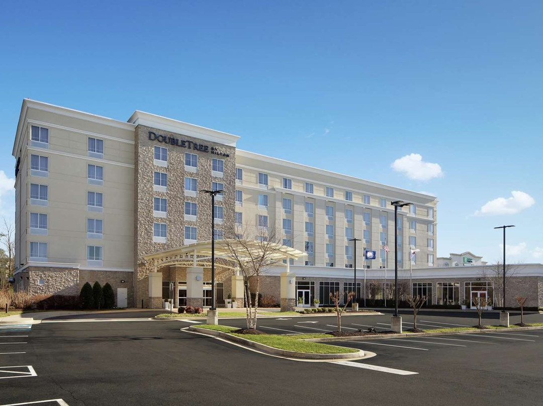 里士满机场假日酒店主图