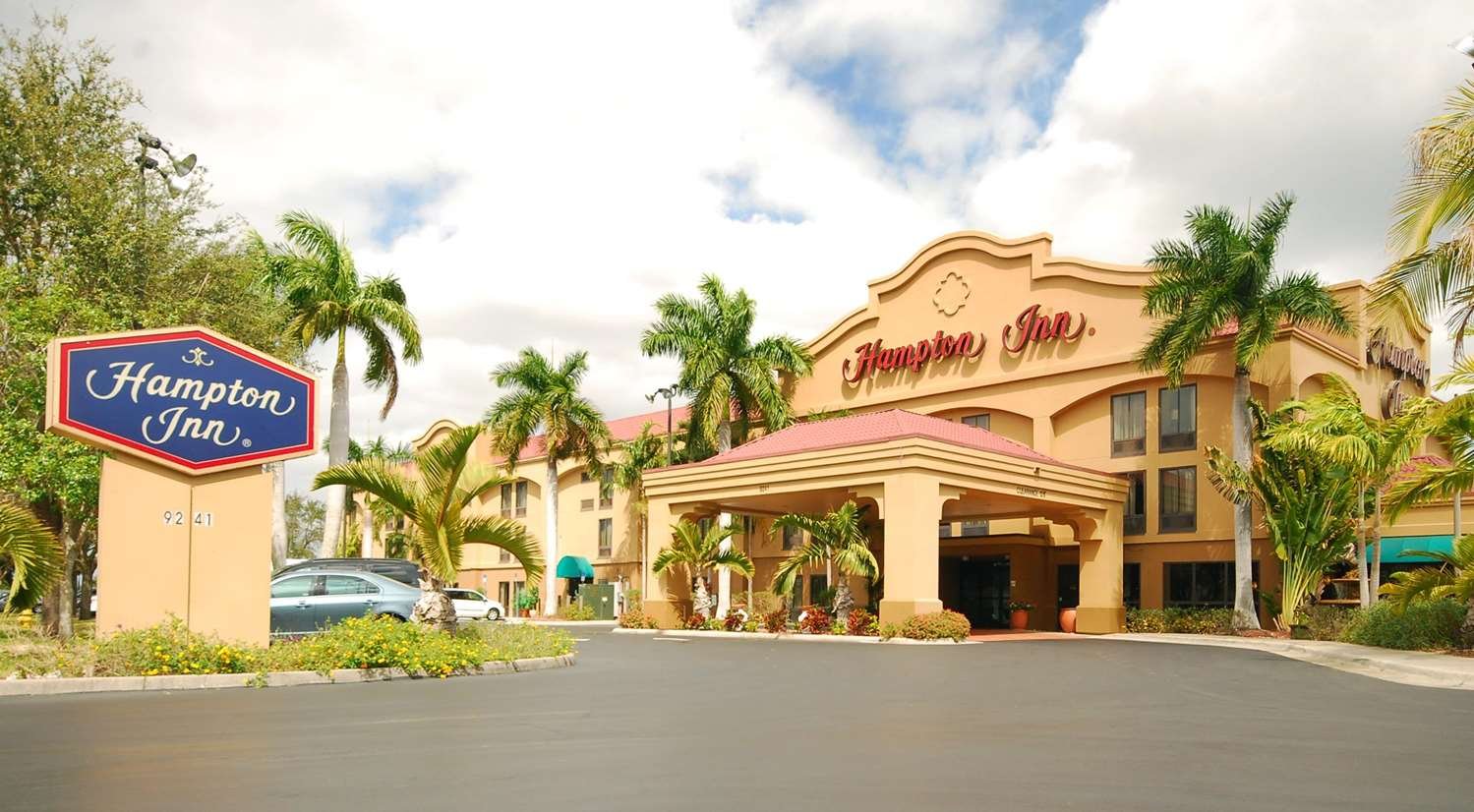 Hampton Inn Ft. Myers-Airport I-75-官方