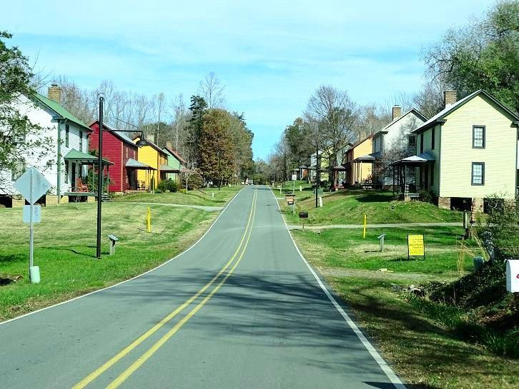 Glencoe Mill Village Historic District景点图片