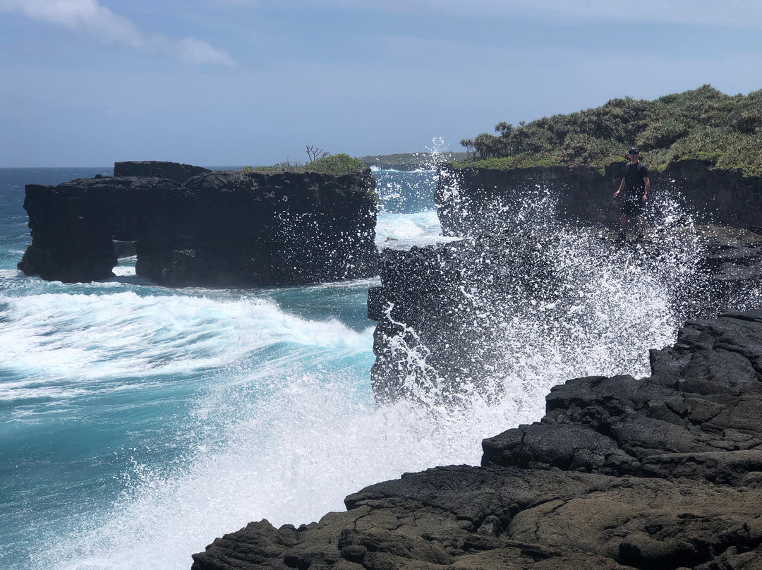 Coastal Lava Cliff Walk-Upolu必去景点