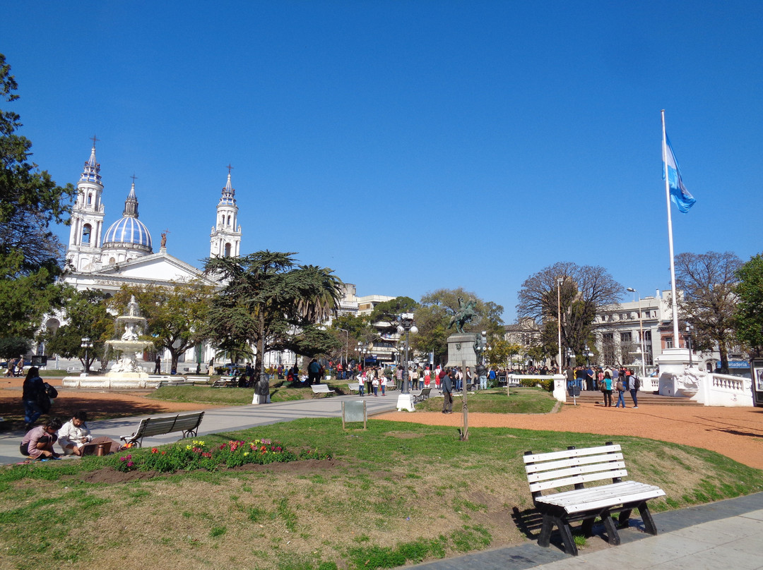 Plaza 1 de Mayo景点图片