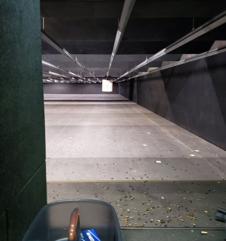 Poway Weapons & Gear Range-波威必去景点