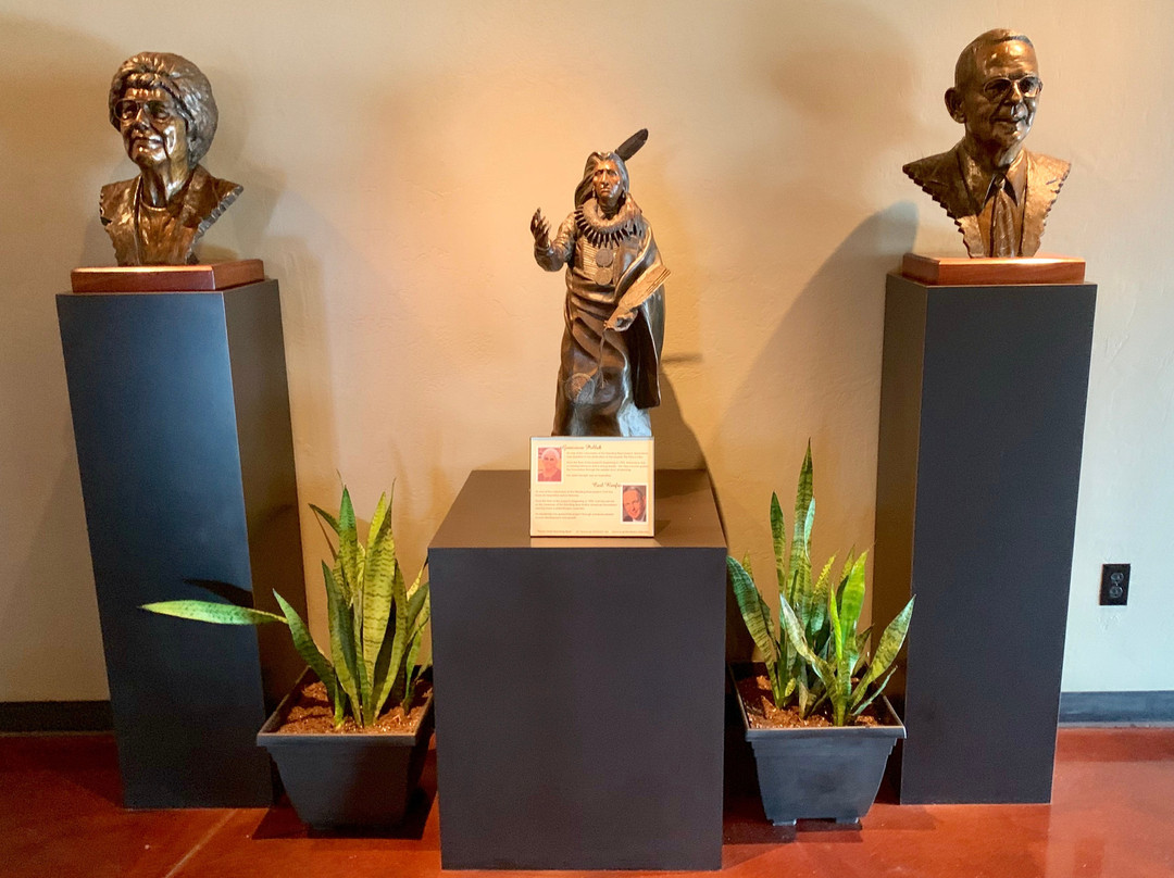 Standing Bear Park and Museum-庞卡城必去景点