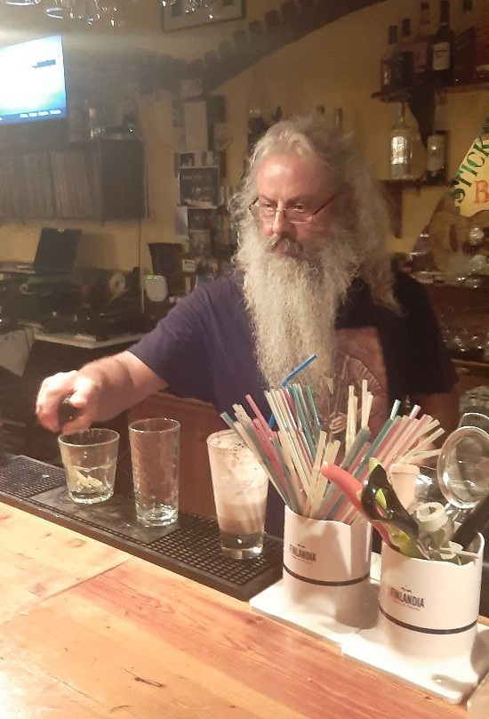 Sticky Minds Rock Cafe Cocktail Bar-Palaikastron必去景点