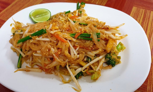 ร้านพี่ป้อมส้มตำ主图