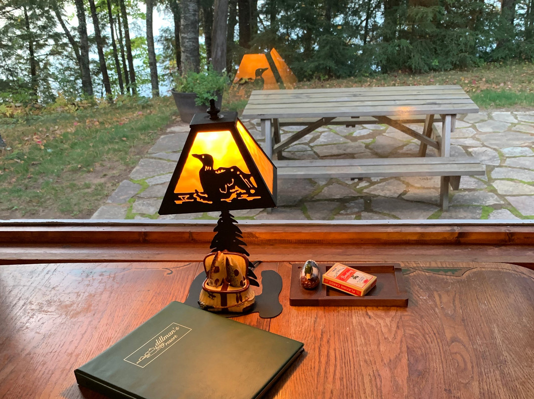 Dillman's Bay Resort主图