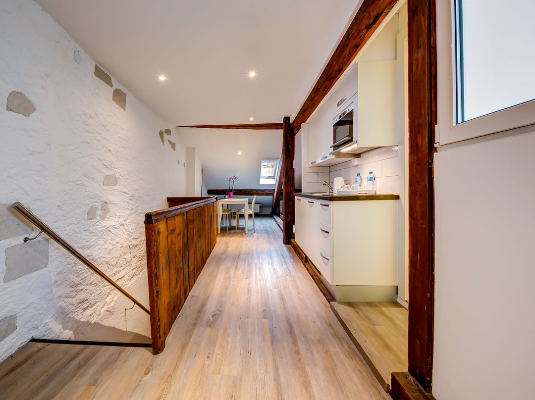 葡萄干酒店主图