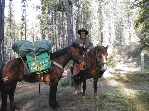 Chilcotin Holidays-Gold Bridge必去景点