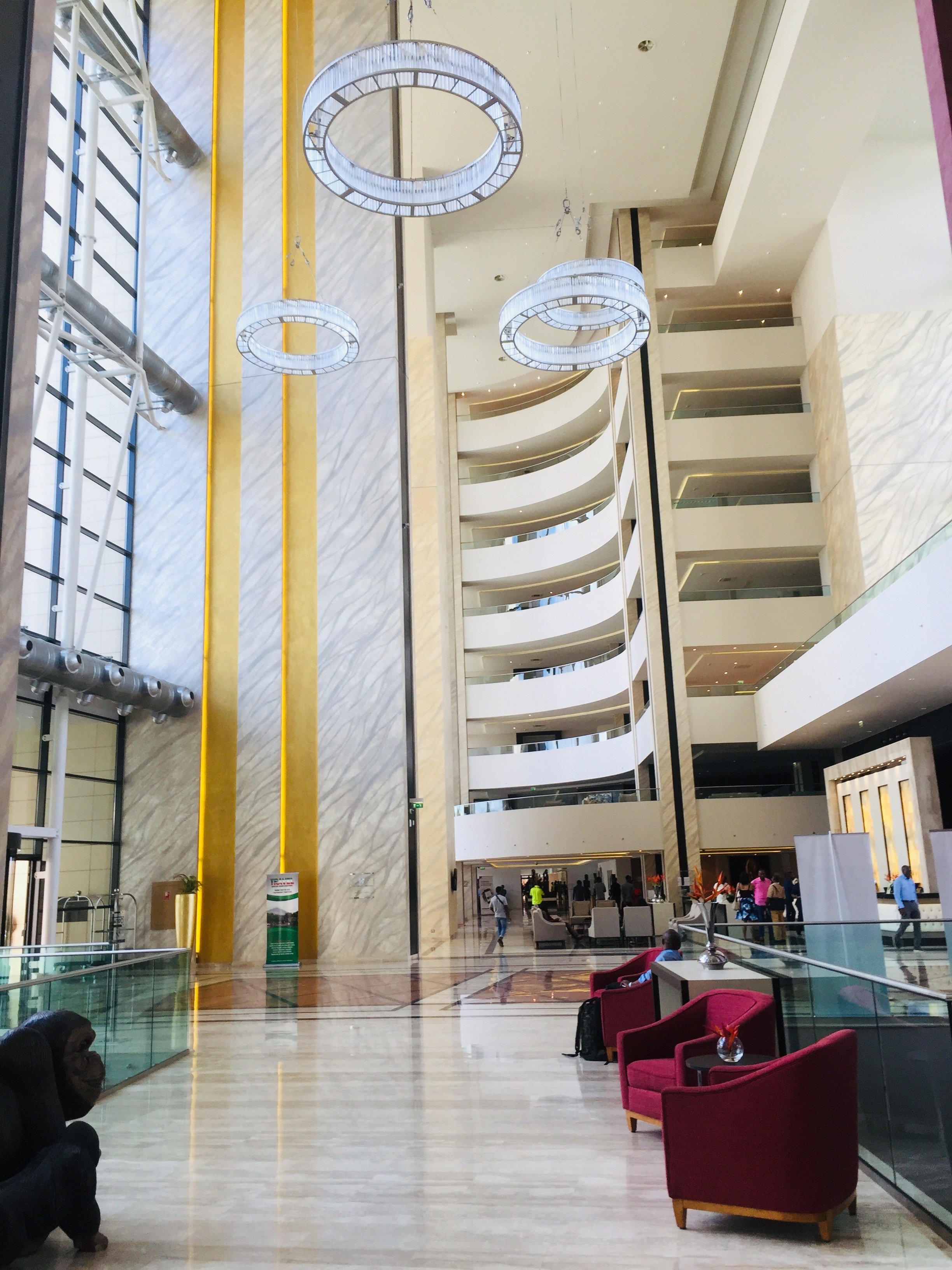Grand Hotel Djibloho-portrait