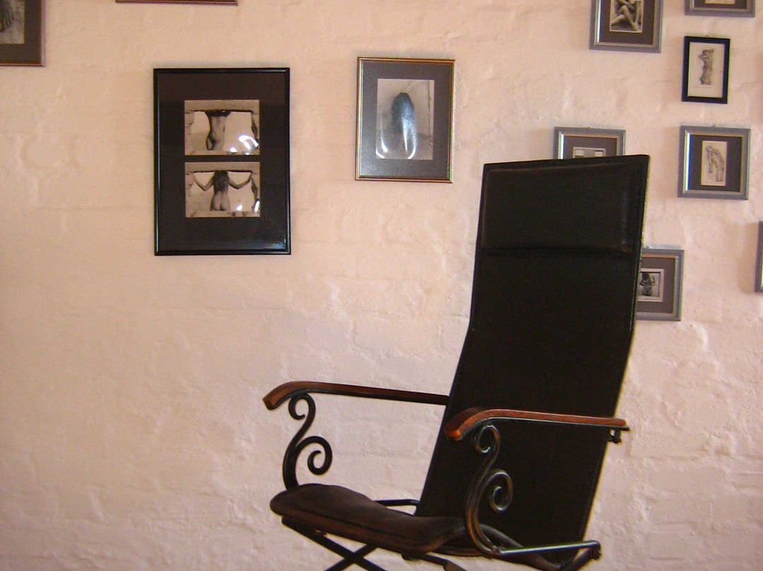 Alternative Space B & B主图