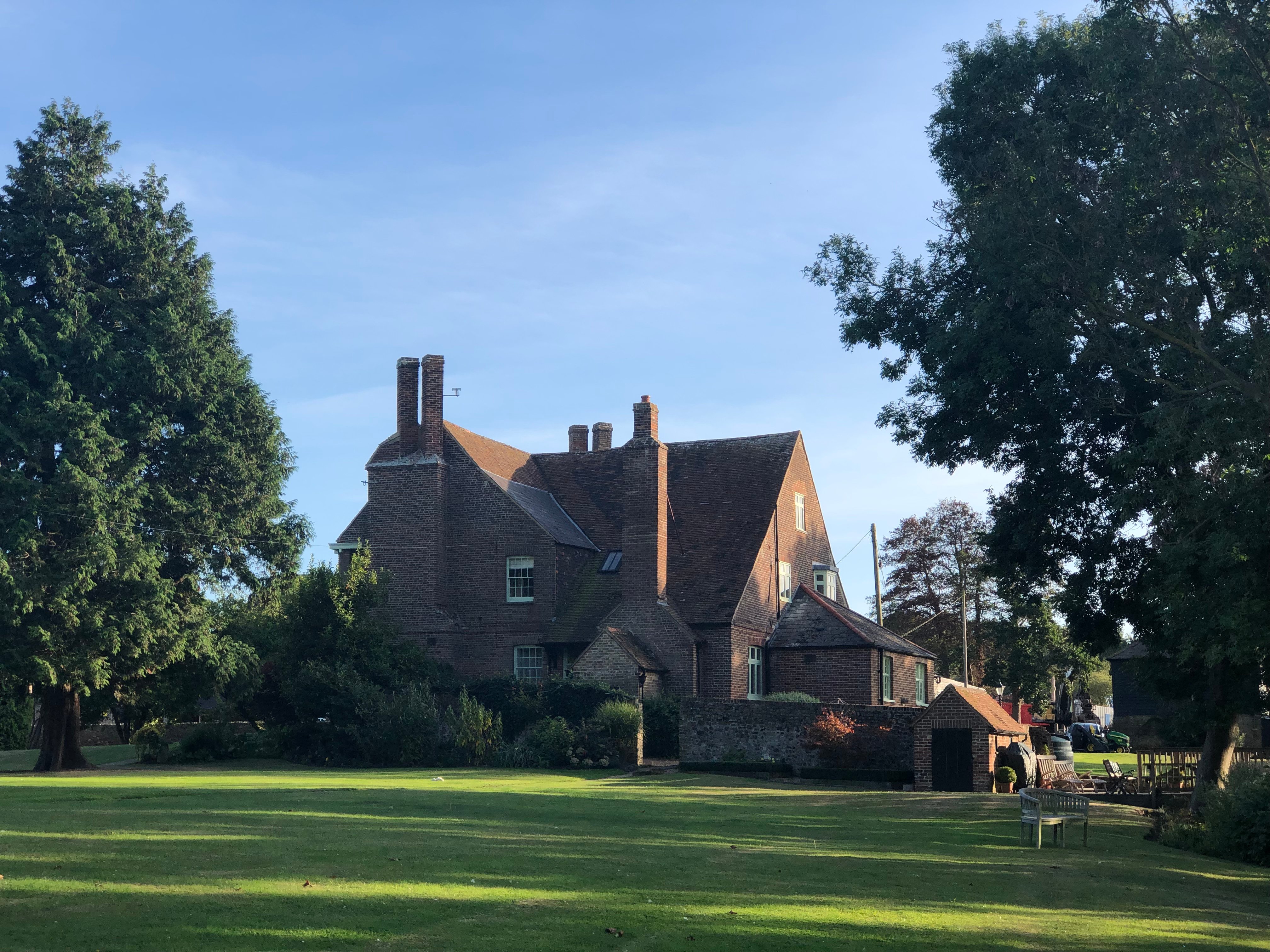 Goss Hall Bed & Breakfast-官方