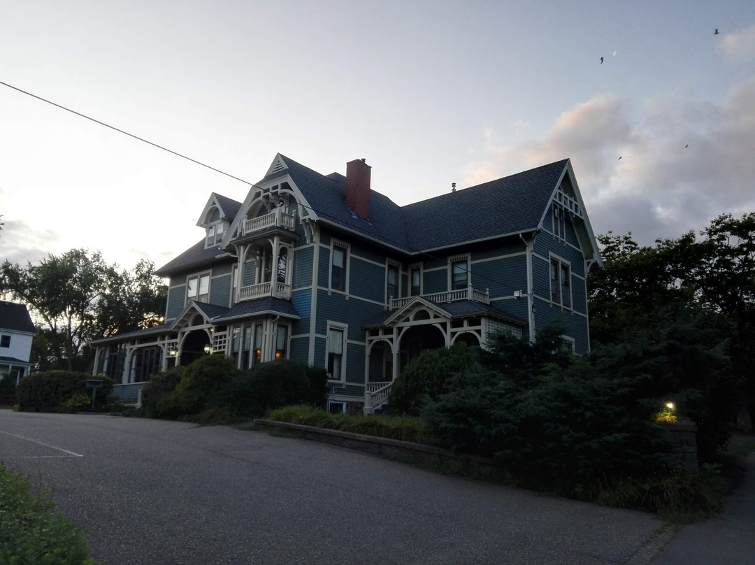 Victoria's Historic Inn主图