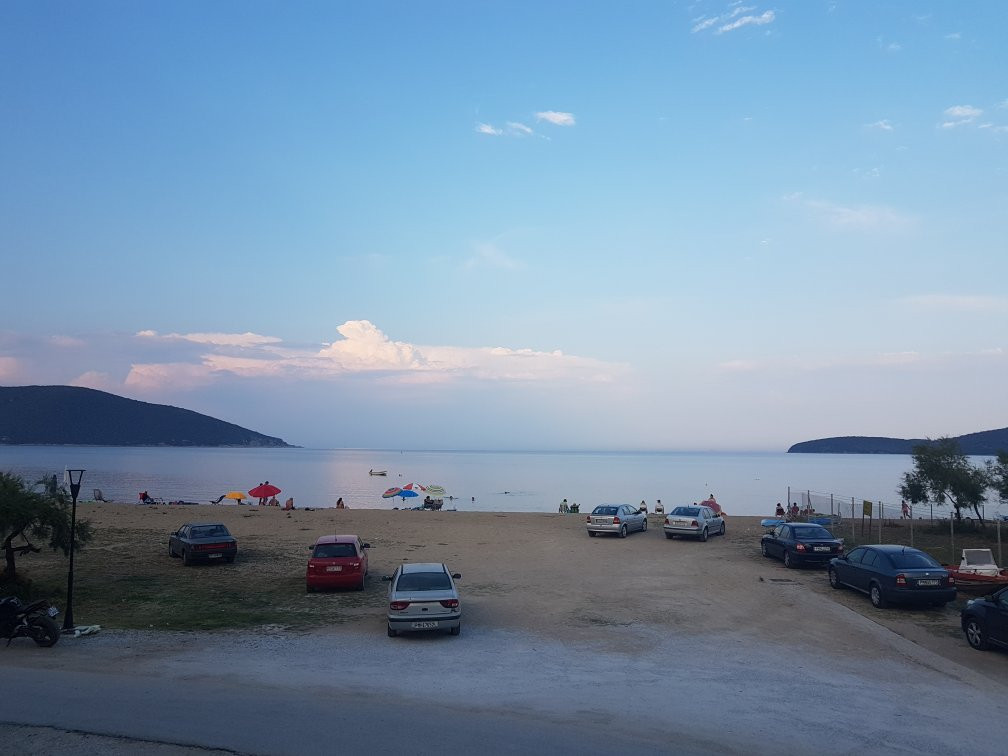 New Peramos Beach景点图片