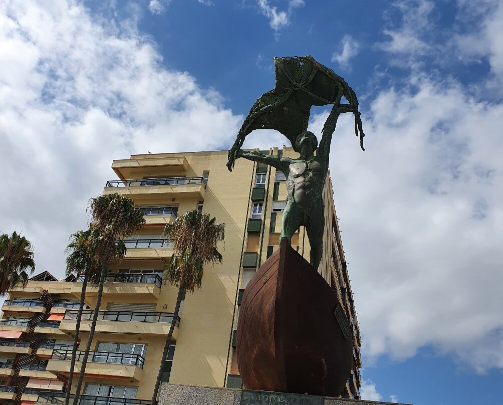 Monument To The Fisherman景点图片