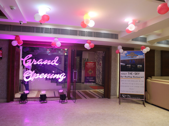 Hotel Golden Fortune主图