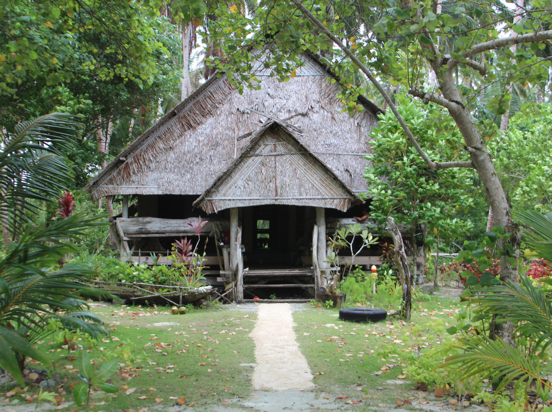 Umma Maonu Surf Camp