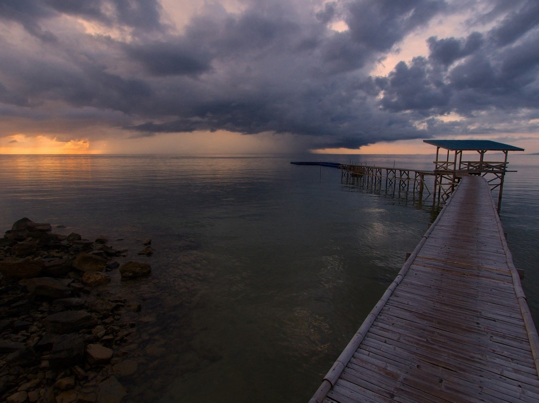 9 Huts On A Hill主图