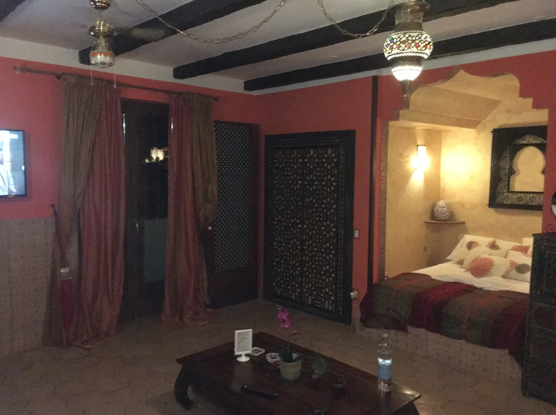 The White Villa主图