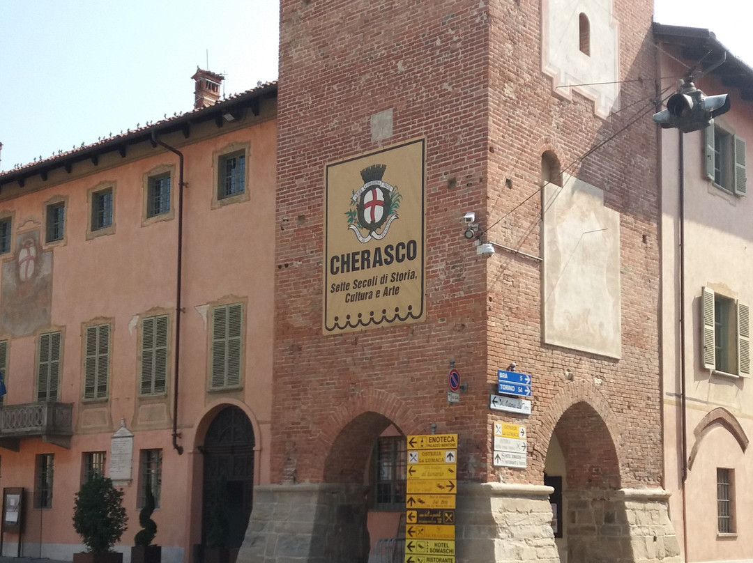 Torre civica e Palazzo Comunale景点图片