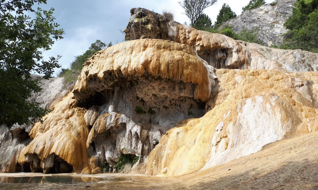The Petrifying Fountain of Réotier景点图片