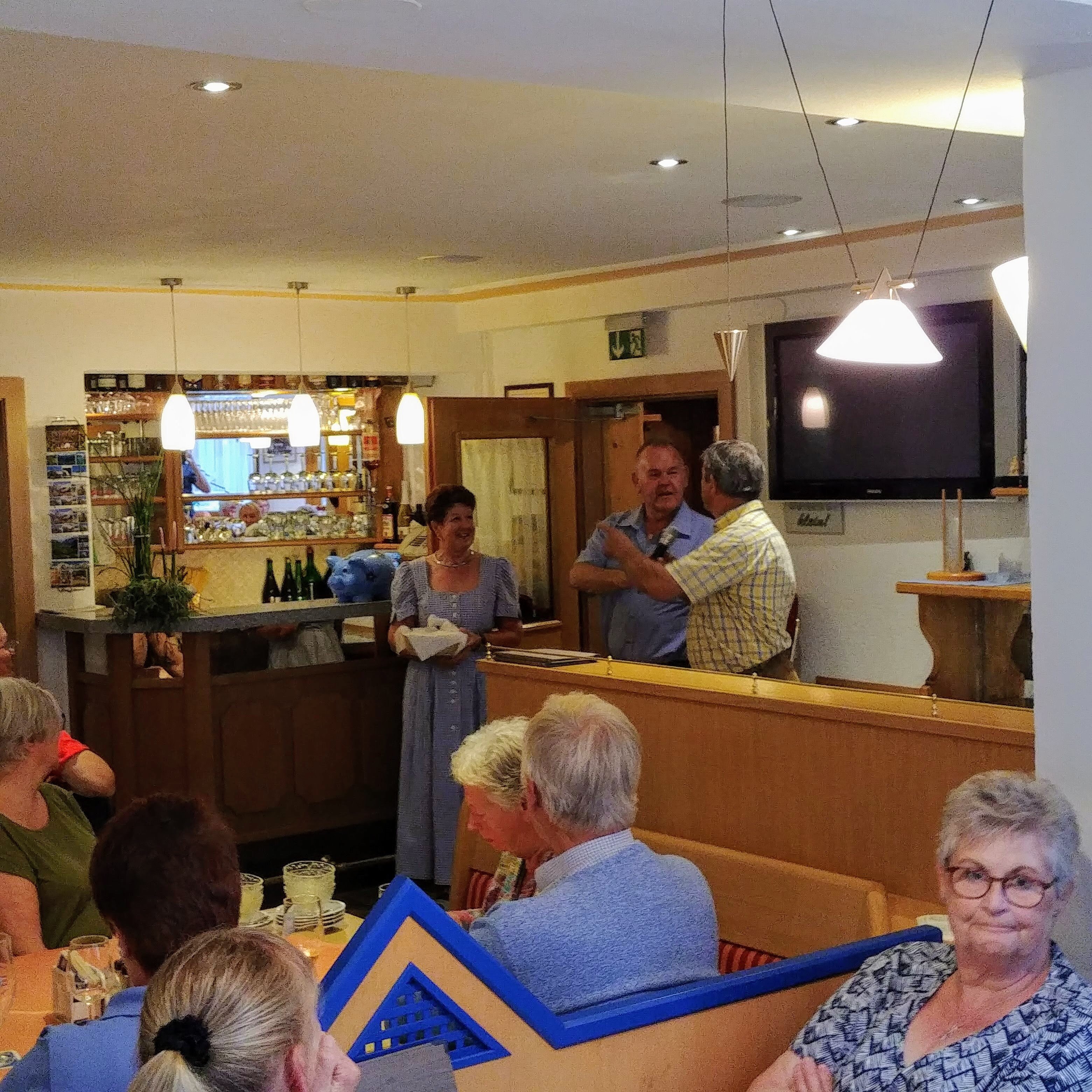 Familien Pension Unterkramerhof-餐饮