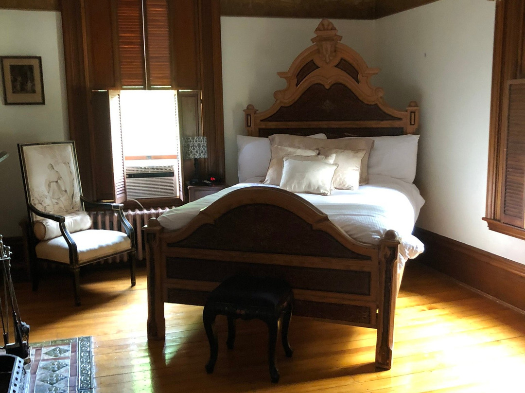 The Clockmakers Inn主图