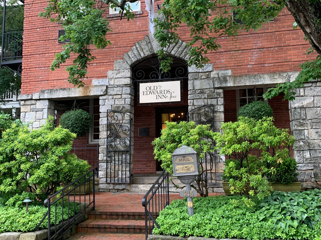 老爱德华兹宾馆及Spa主图